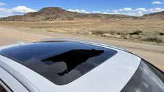 Propietarios de BMW se quejan de techos solares que 'explotan'